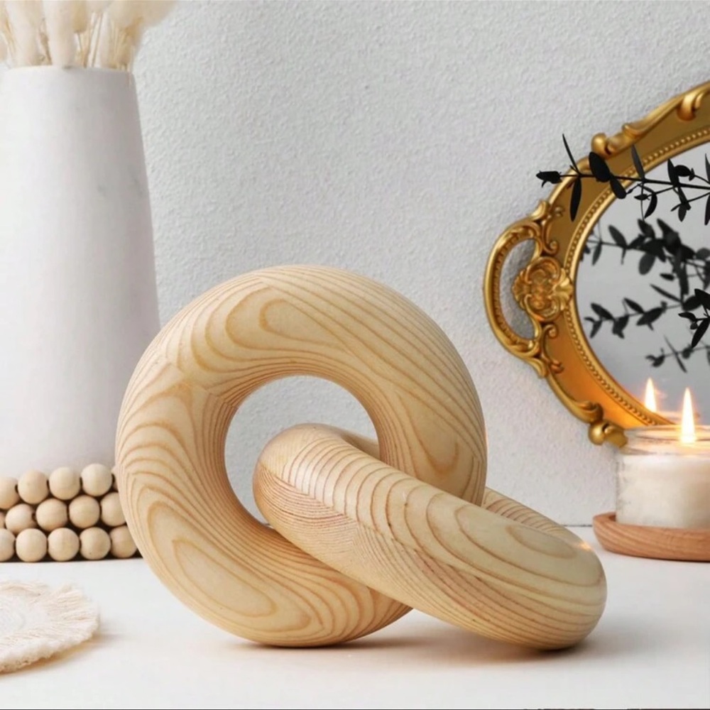 Wooden Chain Link Decoration